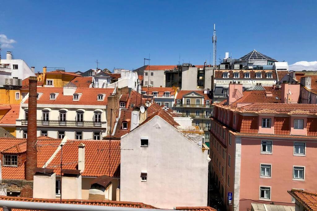 32 Top - Center Of Lisbon Duplex Apartment, Barrio Alto Eksteriør bilde