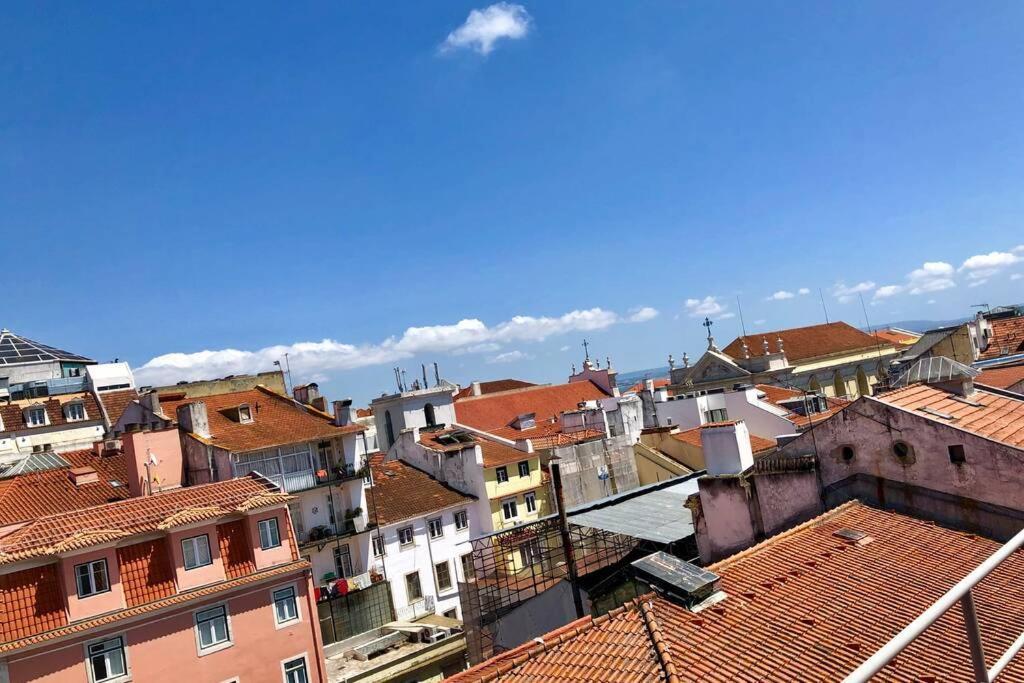 32 Top - Center Of Lisbon Duplex Apartment, Barrio Alto Eksteriør bilde